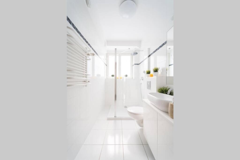 3 Rooms Big Apartment - 150 M Town Hall - Nice Design Breslavia Esterno foto